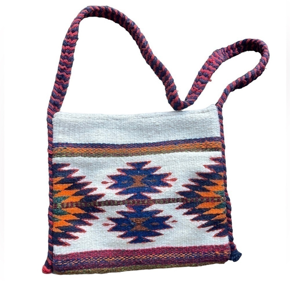 Beautiful Wool Aztec Crossbody. - Picture 2 of 7